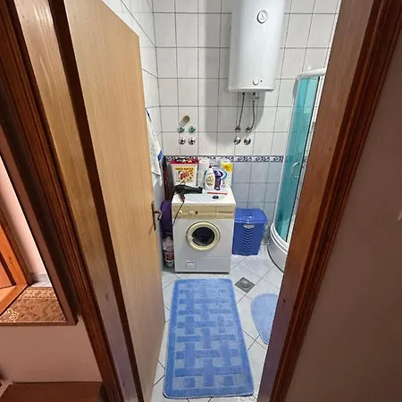 Mak Apartment *