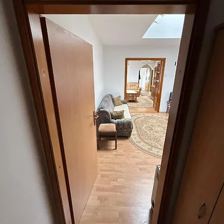 Apartment Mak