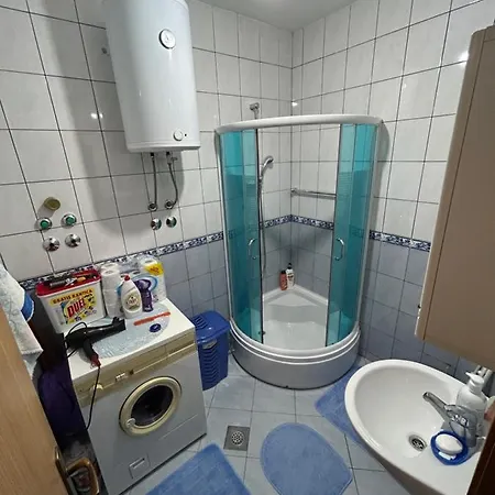 Apartment Mak